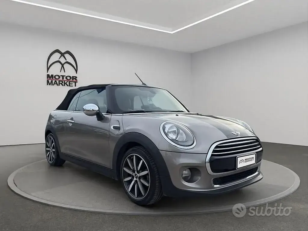 Usata Mini Cooper D Cabriolet 116 CV (85 kW) 2016 Grigio / gray Cabrio