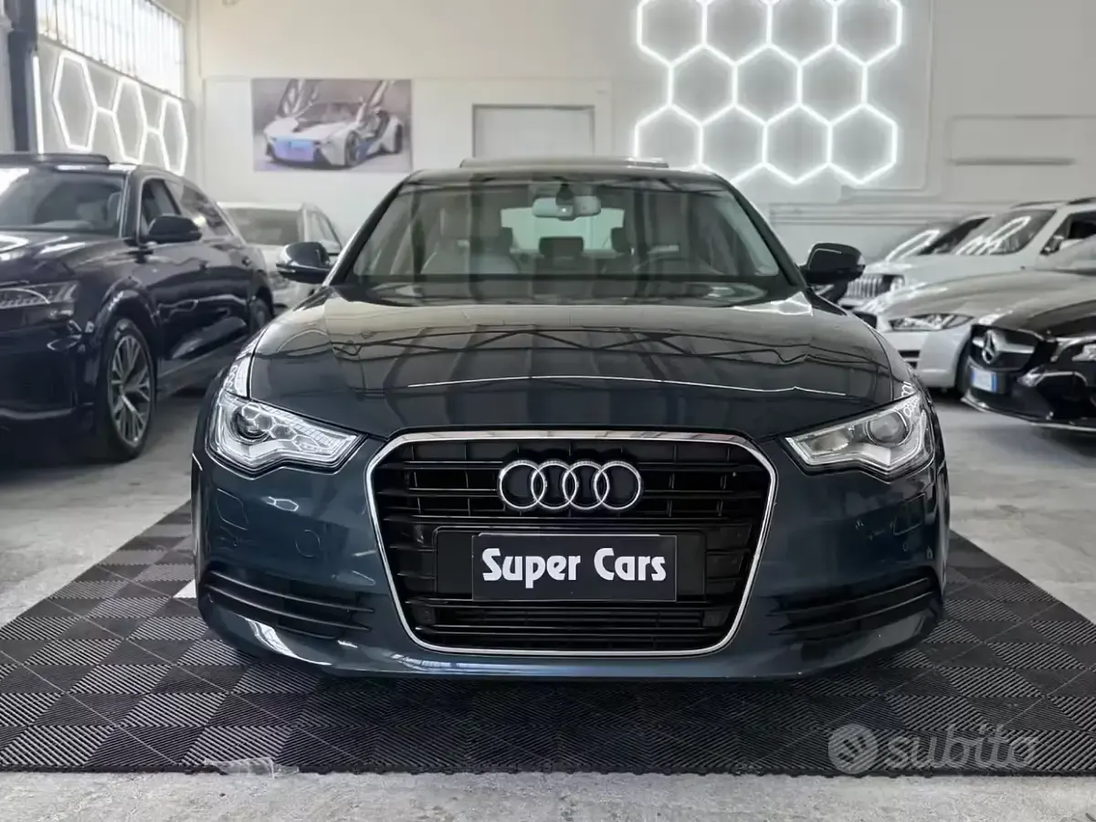 Begagnad Audi A6 Advanced 177 HK (130 kW) 2012 Blå Sedan