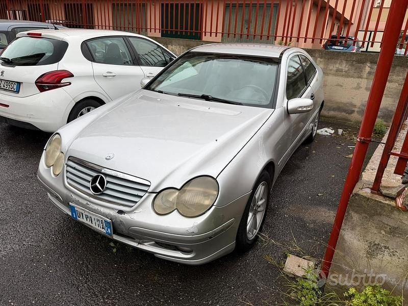 Usata Mercedes C220 143 CV (105 kW) 2001 Coupé