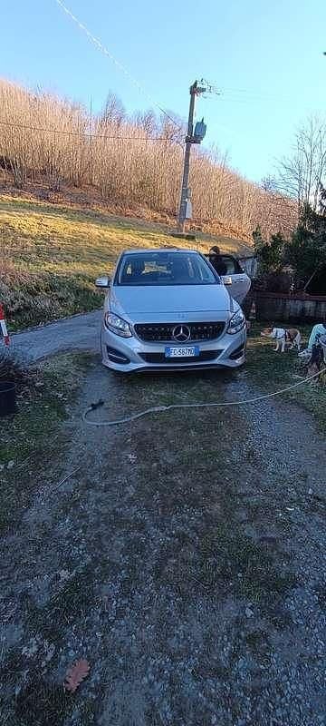 Usata Mercedes 180 109 CV (80 kW) 2016 Argento Berlina