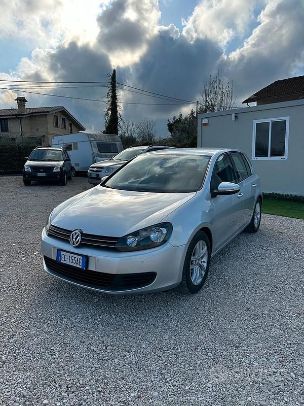 Usata VW Golf VI Highline 110 CV (80 kW) 2010 Grigio Utilitaria