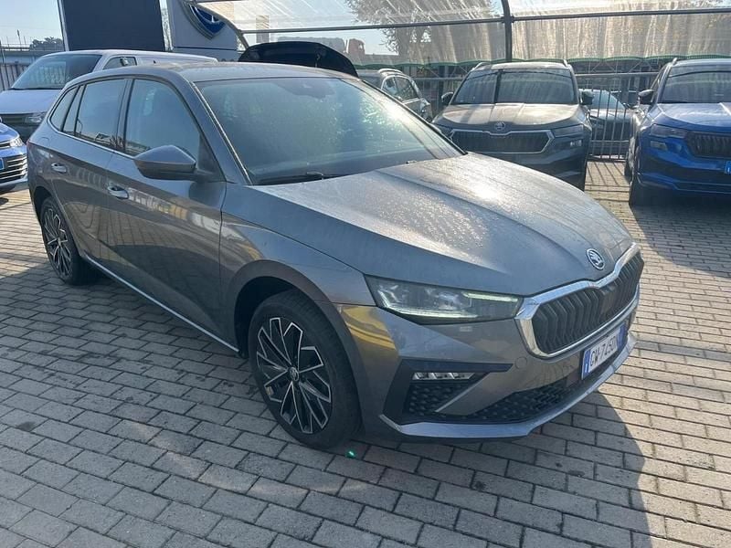 Usata Skoda Scala Selection 116 CV (85 kW) 2024 Grigio Utilitaria