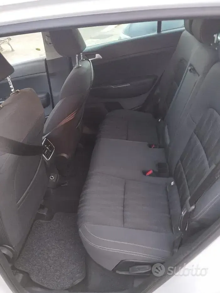Usata Kia Sportage 141 CV (103 kW) 2017 Bianco SUV