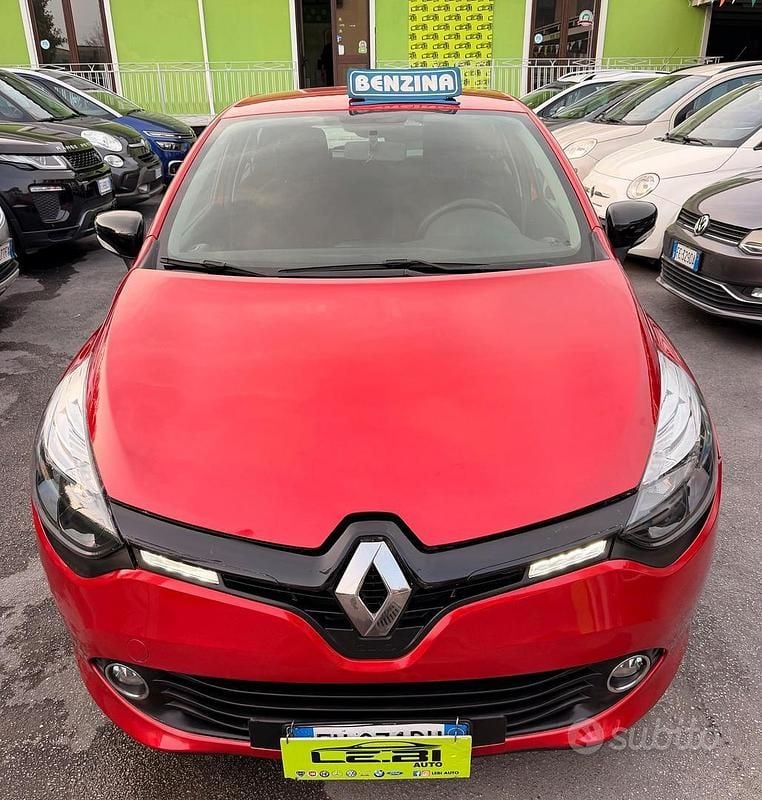 Usata Renault Clio IV 75 CV (55 kW) 2014 Rosso Berlina