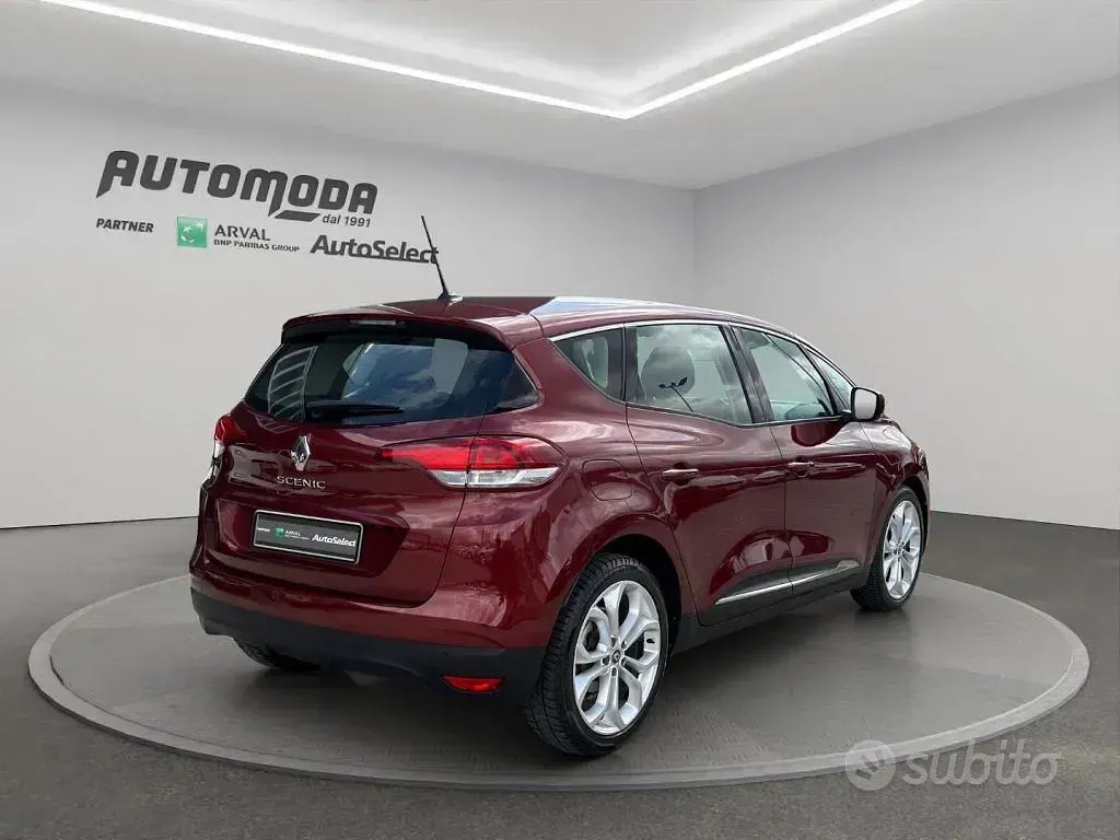 Usata Renault Scenic E-Tech Business 120 CV (88 kW) 2020 Rosso Monovolume