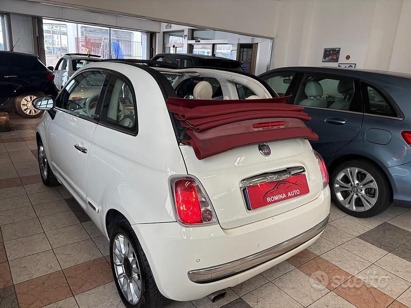 Bianco Usata 2011 Fiat 500C Lounge Cabrio | 6800 € (Buon prezzo) - Immagine 1/4