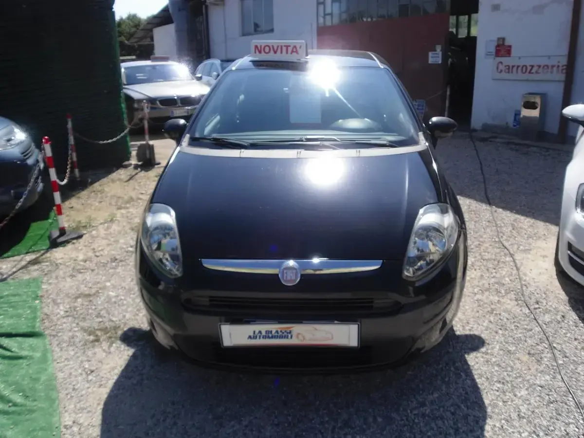 Usata Fiat Punto Evo Emotion 95 CV (69 kW) 2012 Nero Utilitaria