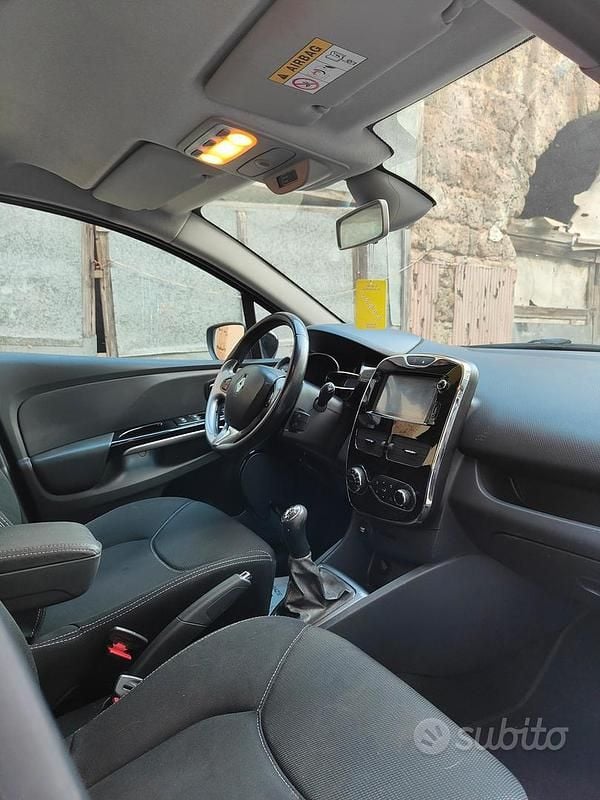 Usata Renault Clio IV 75 CV (55 kW) 2015 Utilitaria