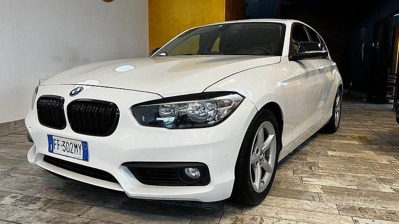 Usata BMW 116 Advantage 116 CV (85 kW) 2016 Bianco Utilitaria