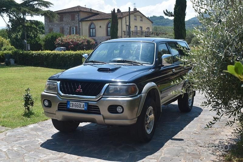Usata Mitsubishi Pajero Sport 2002 Blu SUV