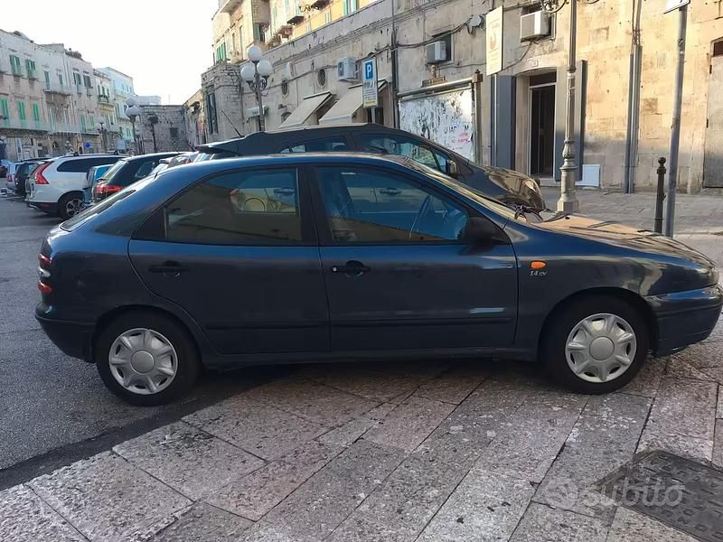 Begagnad Fiat Brava 80 HK (58 kW) 1998 Halvkombi
