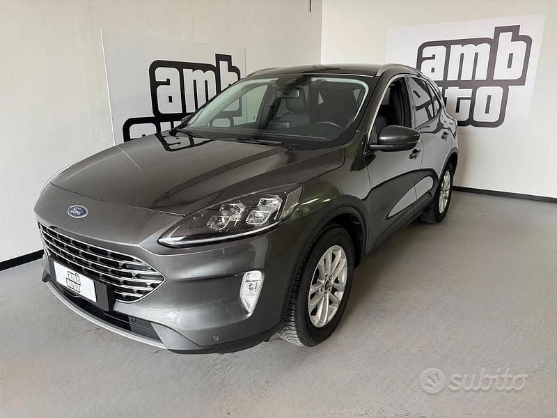 Usata Ford Kuga Titanium X 120 CV (88 kW) 2023 Grigio SUV
