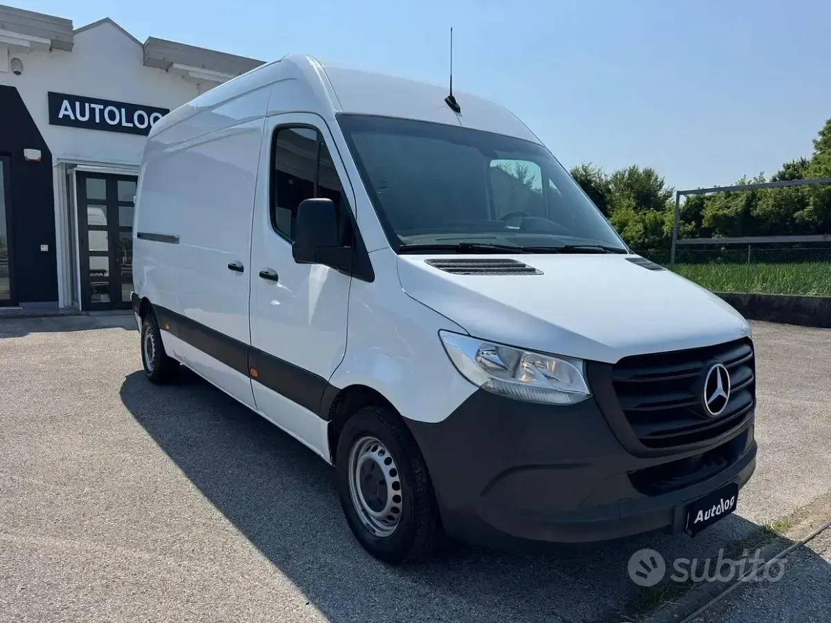 Usata Mercedes Sprinter 114 CV (83 kW) 2021 Bianco Furgone