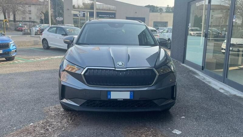 Usata Skoda Enyaq iV Executive 131 kW (179 CV) 2022 Grigio graphite metallizzato SUV