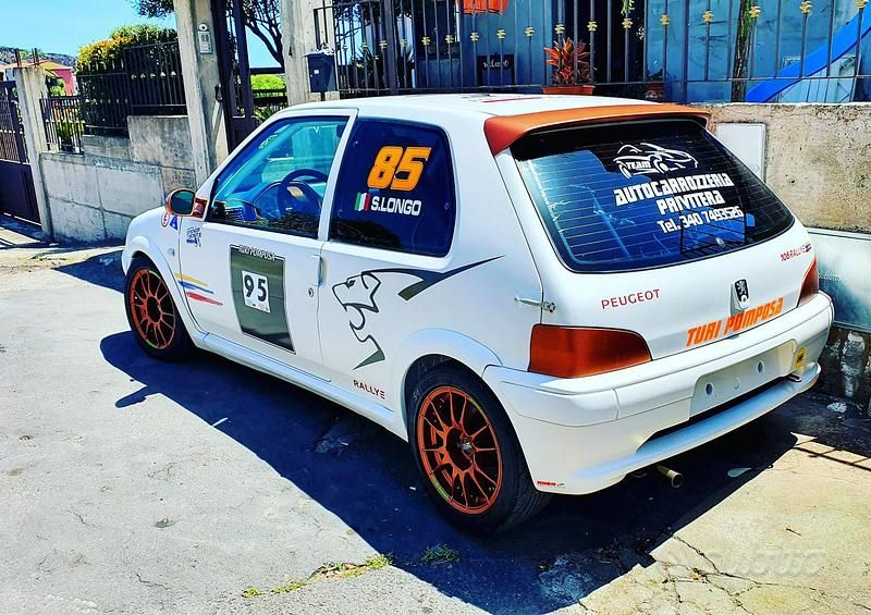 Usata Peugeot 106 75 CV (55 kW) 1999 Bianco Utilitaria