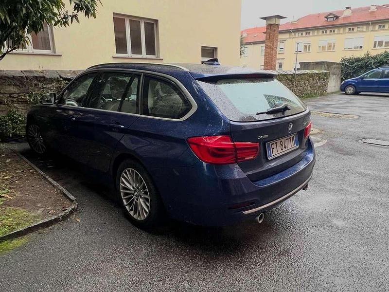 Usata BMW 340 Luxury Line 326 CV (239 kW) 2019 Blu/azzurro Station wagon