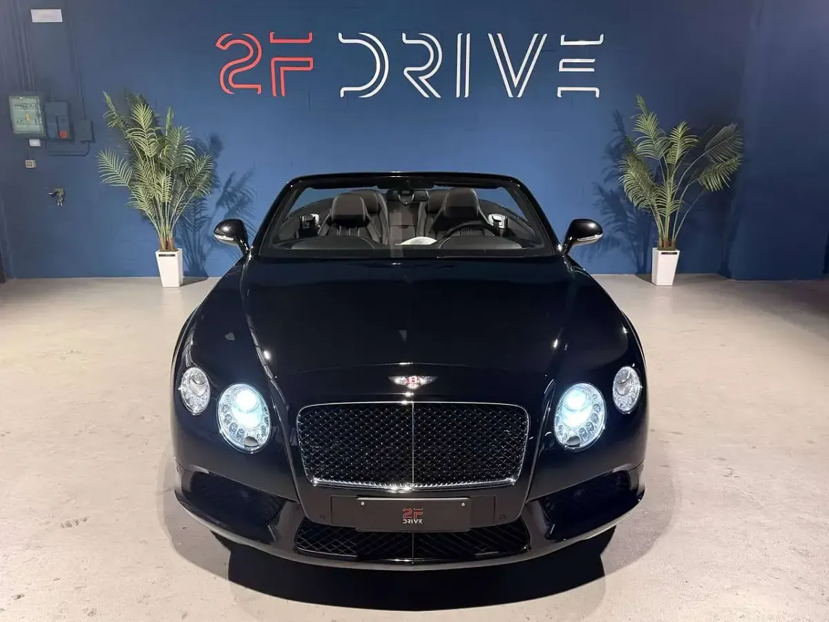 Usata Bentley Continental GT Convertible 507 CV (372 kW) 2015 Nero Cabrio