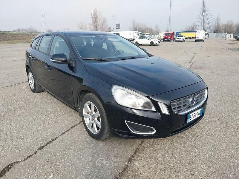 Usata Volvo V60 Business Edition 114 CV (83 kW) 2013 Nero Station wagon