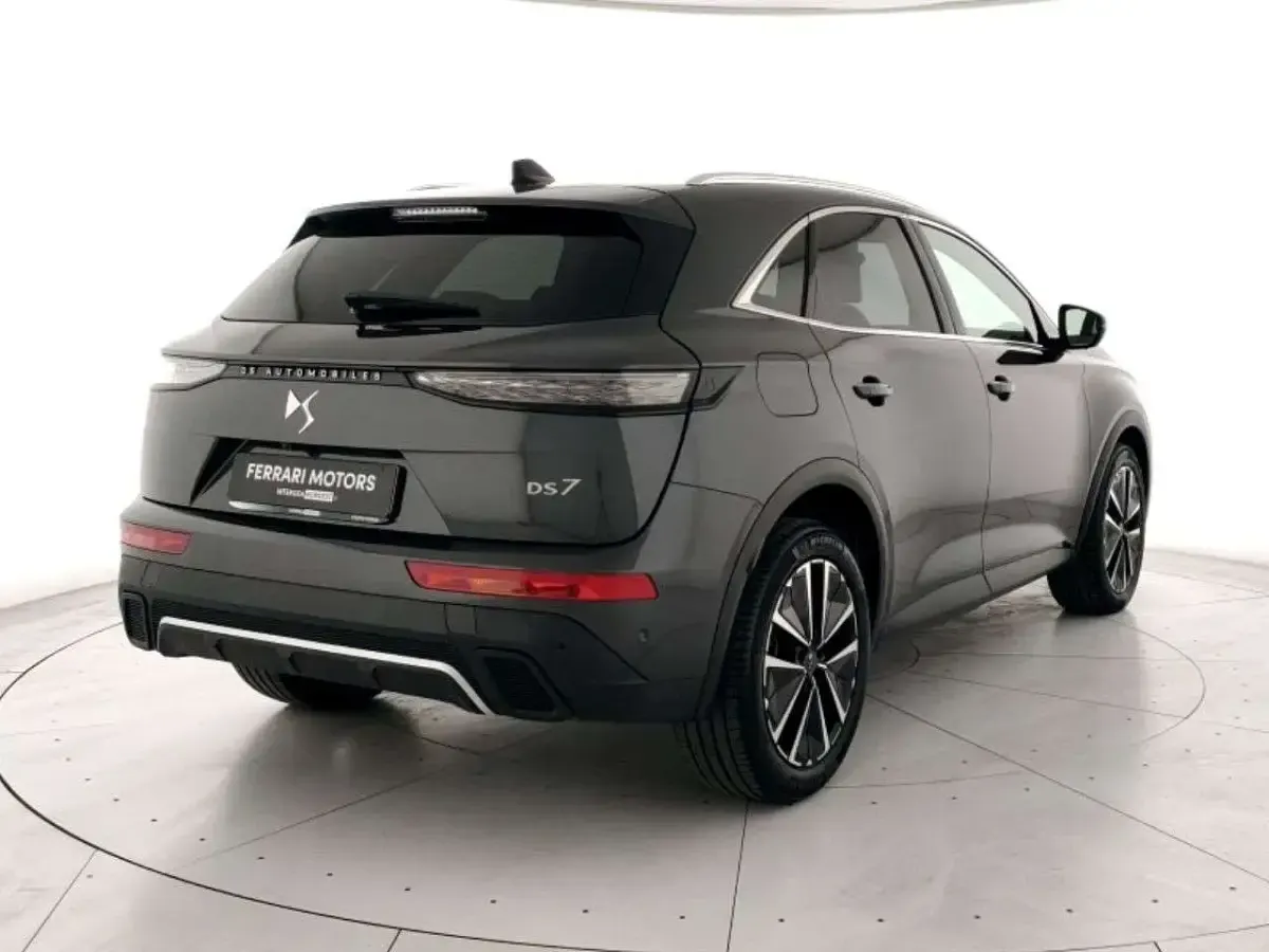 Usata DS Automobiles DS7 Crossback Opera 131 CV (96 kW) 2024 Grigio metal SUV