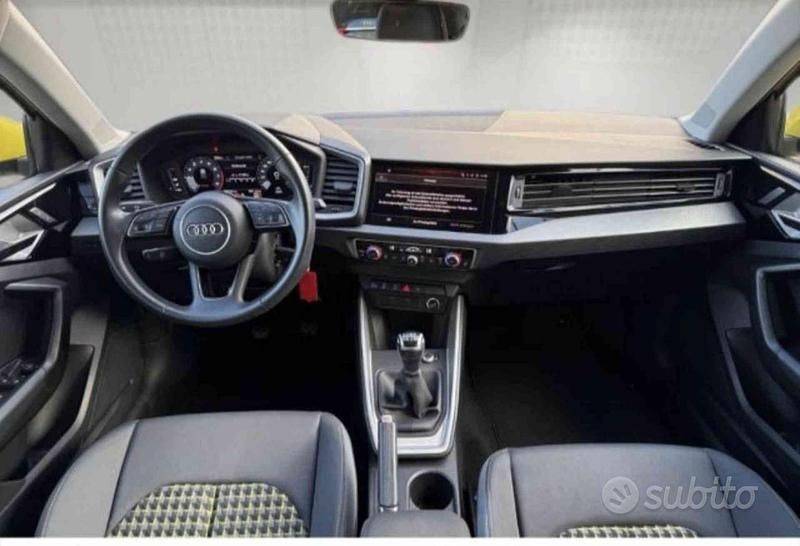 Usata Audi A1 S-Line 110 CV (80 kW) 2023 Giallo SUV