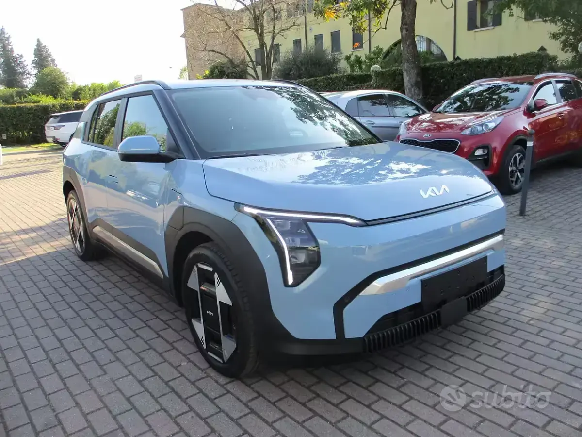 Nuova Kia EV3 Earth 50 kW (68 CV) 2026 Blu/azzurro SUV