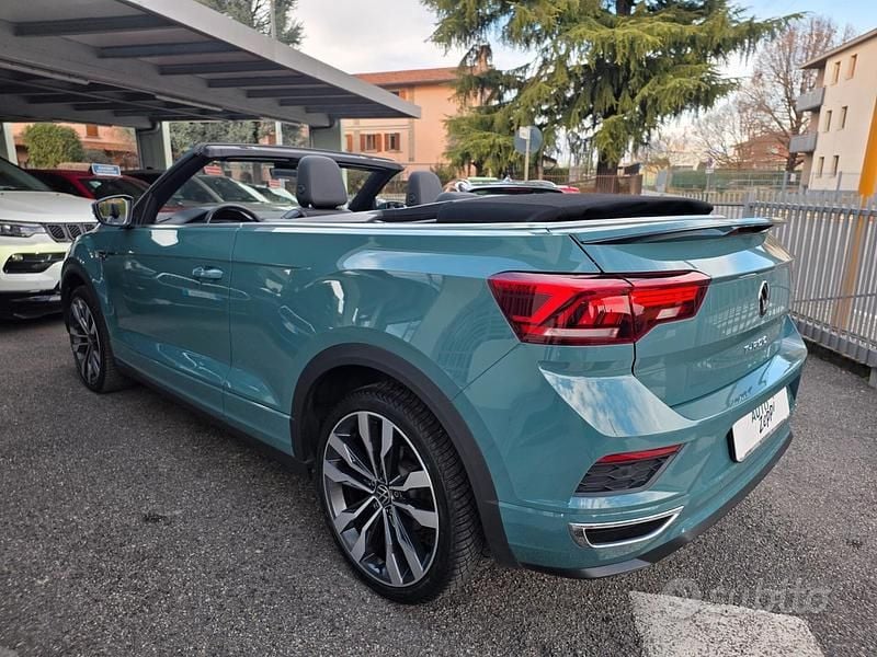 Usata VW T-Roc Cabriolet R-line 150 CV (110 kW) 2021 Cactus green Cabrio