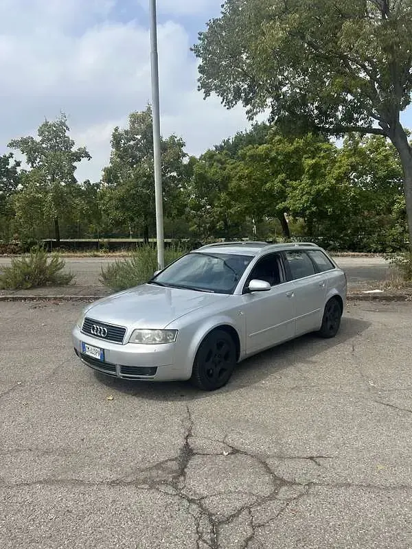 Usata Audi A4 131 CV (96 kW) 2004 Grigio Station wagon