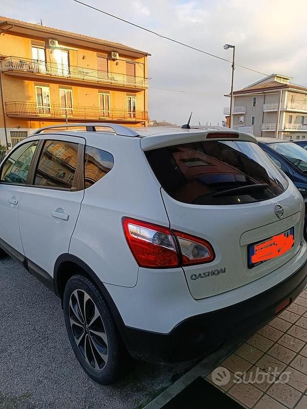 Usata Nissan Qashqai 115 CV (84 kW) 2012 Bianco SUV
