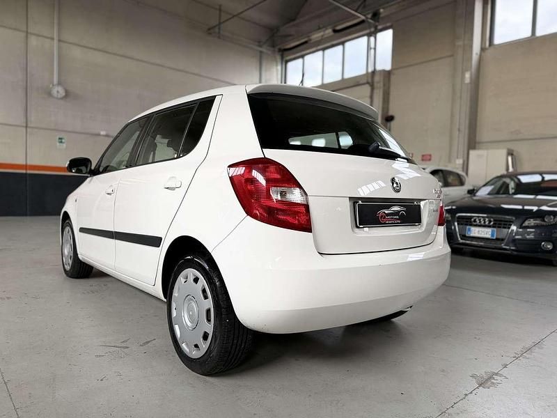 Usata Skoda Fabia Ambition 69 CV (50 kW) 2010 Bianco Berlina