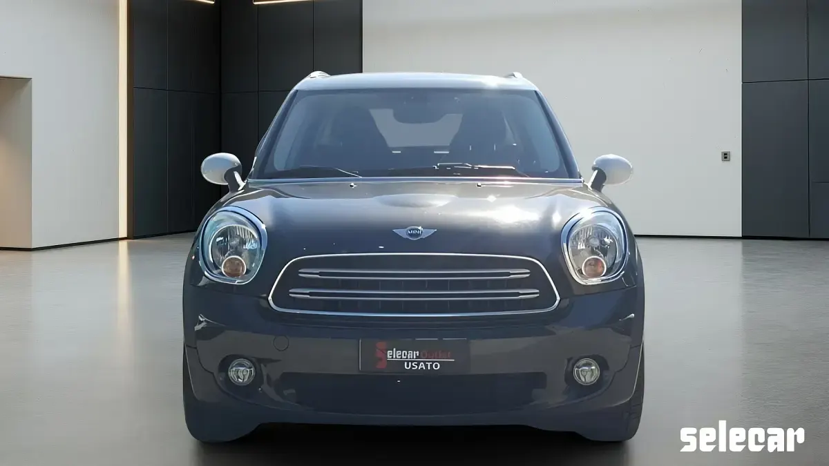 Usata Mini Cooper D Countryman Business 111 CV (81 kW) 2017 5v grigio manganese metallizza SUV