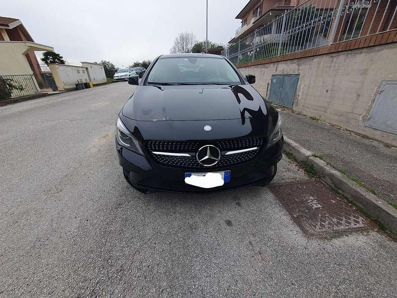 Usata Mercedes CLA200 136 CV (100 kW) 2015 Nero Berlina