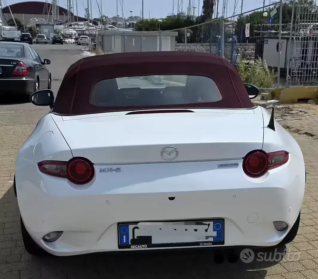 Usata Mazda MX5 132 CV (97 kW) 2021 Bianco Cabrio