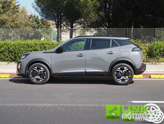 Usata Peugeot 2008 Allure 131 CV (96 kW) 2024 Grigio SUV