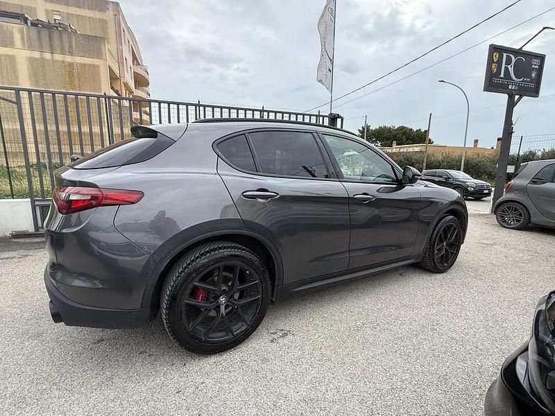Usata Alfa Romeo Stelvio Tech Edition 190 CV (139 kW) 2019 Grigio SUV