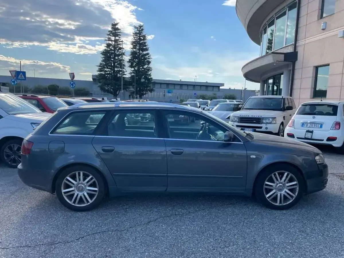 Usata Audi A4 Ambiente 204 CV (150 kW) 2005 Grigio Station wagon