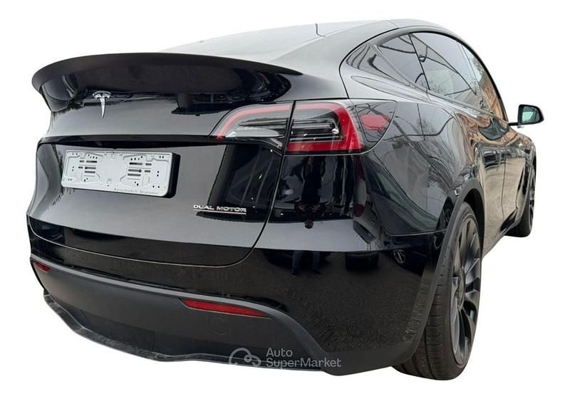 Usata Tesla Model Y Performance 392 kW (534 CV) 2023 Nero SUV