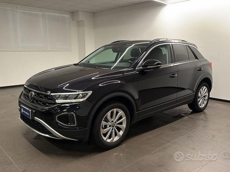 Usata VW T-Roc Edition 116 CV (85 kW) 2024 Nero SUV