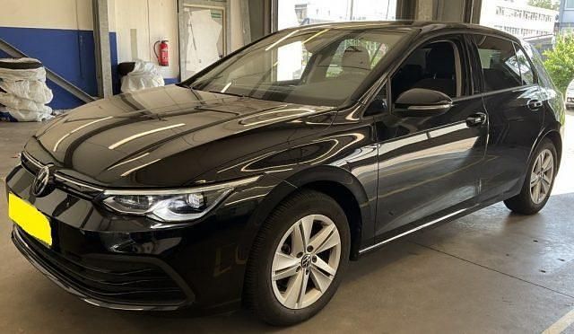 Usata VW Golf VII Life 149 CV (109 kW) 2020 Nero Berlina