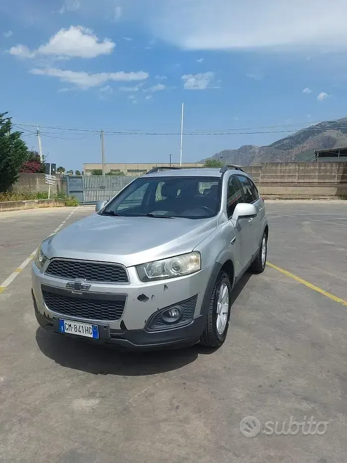 Usata Chevrolet Captiva 163 CV (119 kW) 2014 Grigio SUV