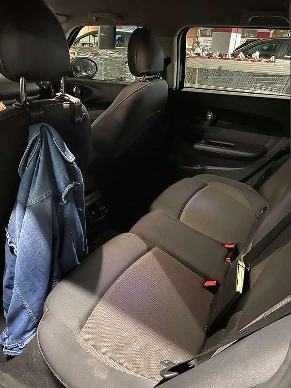 Nero Usata 2021 Mini Cooper D Clubman Station wagon | 20.000 € (Buon prezzo) - Immagine 1/4