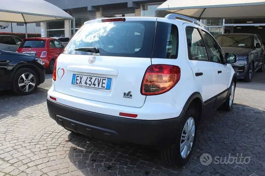 Usata Fiat Sedici Dynamic 120 CV (88 kW) 2014 Bianco SUV