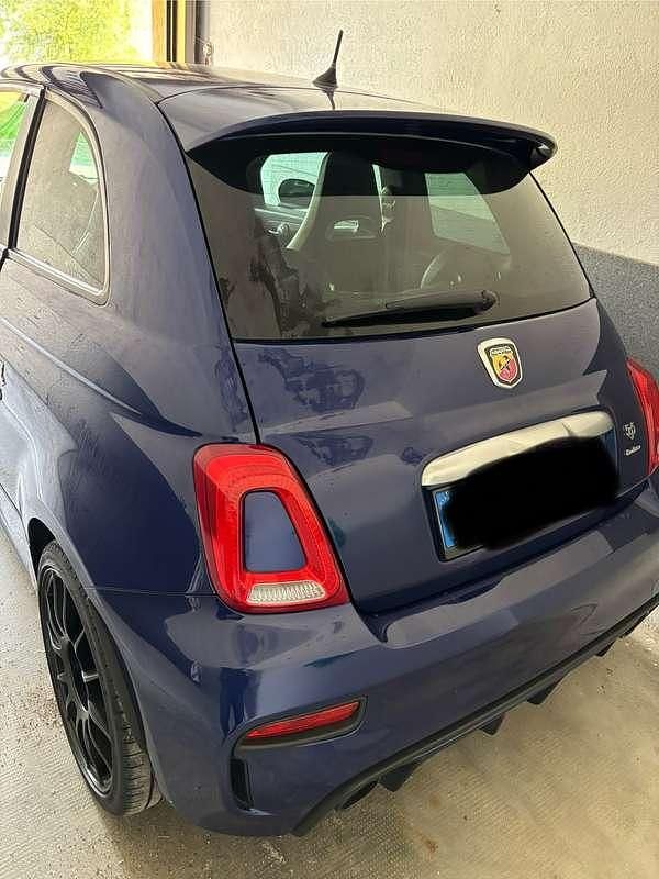 Usata Abarth 595 Turismo 165 CV (121 kW) 2018 Blu/azzurro Utilitaria