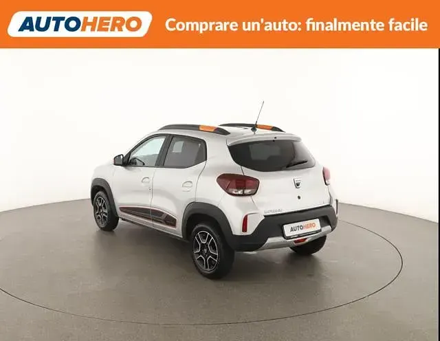 Usata Dacia Spring Comfort Plus 33 kW (45 CV) 2021 Argento Utilitaria
