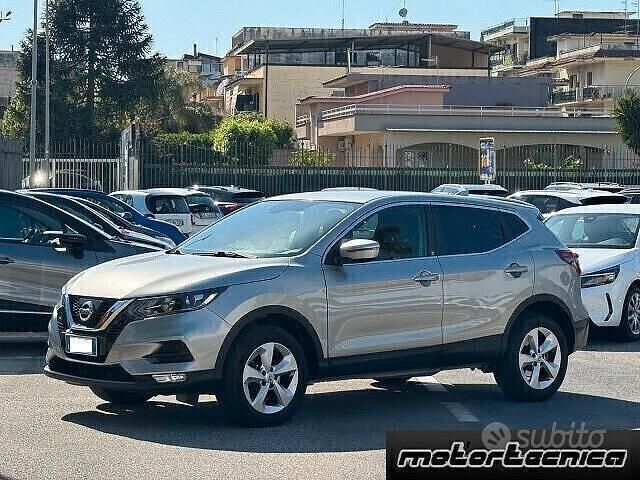 Usata Nissan Qashqai 110 CV (80 kW) 2018 Grigio SUV