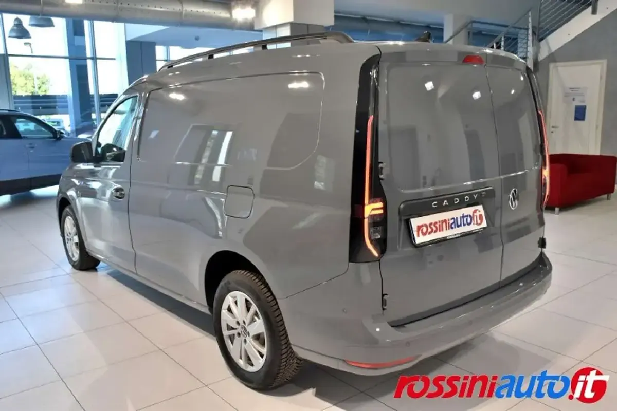 Usata VW Caddy Maxi Business 122 CV (89 kW) 2025 Pure grey Monovolume