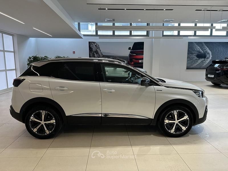 Usata Peugeot 3008 GT-line 131 CV (96 kW) 2019 Bianco SUV