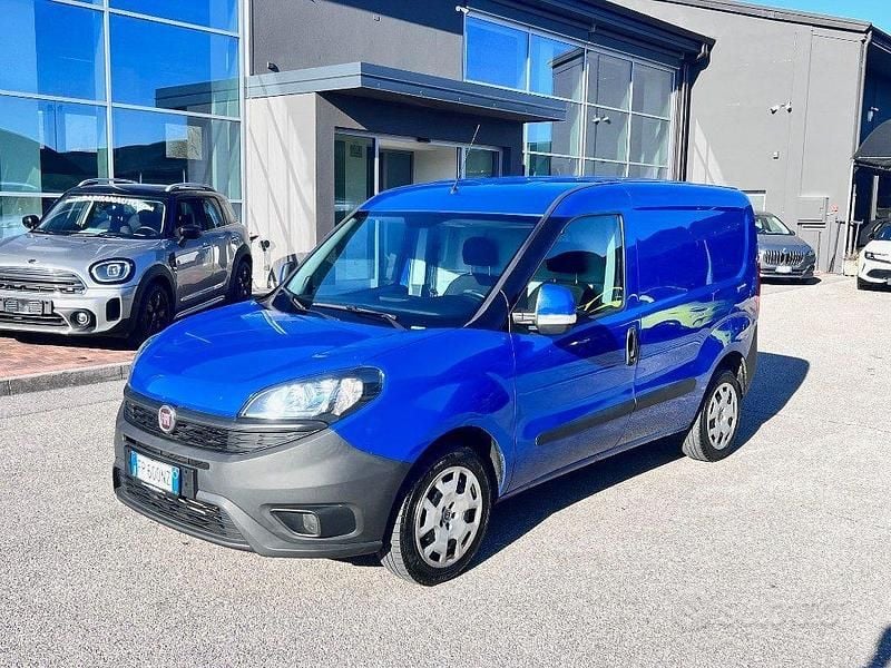 Blu Usata 2018 Fiat Doblò S Monovolume | 8700 € (Buon prezzo) - Immagine 1/4
