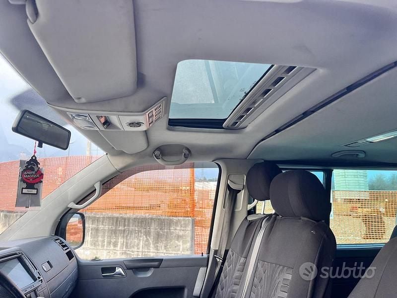 Usata VW Caravelle 174 CV (127 kW) 2007 Nero Monovolume