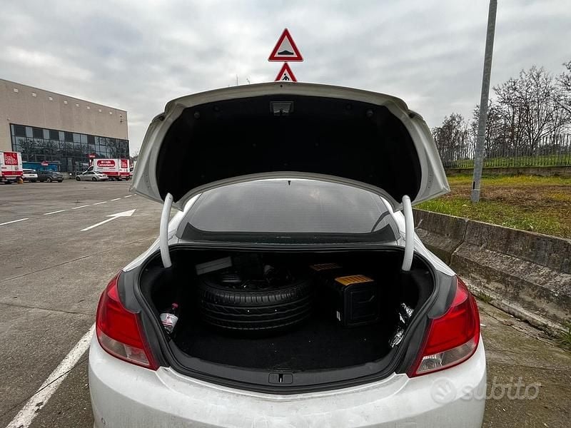 Usata Opel Insignia 180 CV (132 kW) 2009 Berlina
