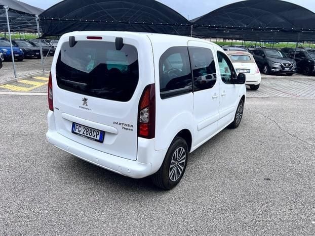 Usata Peugeot Partner Tepee Active 99 CV (72 kW) 2016 Bianco Monovolume